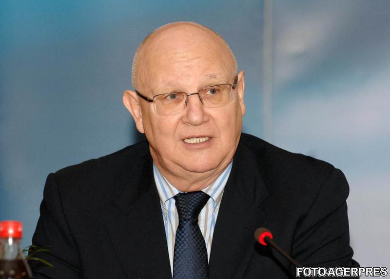 Ioan Mircea Pascu (foto arhiva), Foto: Agerpres