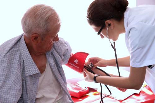 Consultatie in cadrul proiectului "Impreuna pentru sanatatea rurala", Foto: MedLive.ro