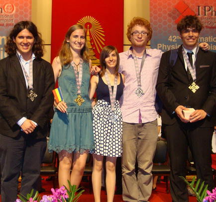 Elevii romani medaliati la Olimpiada Internationala de Fizica, Foto: edu.ro