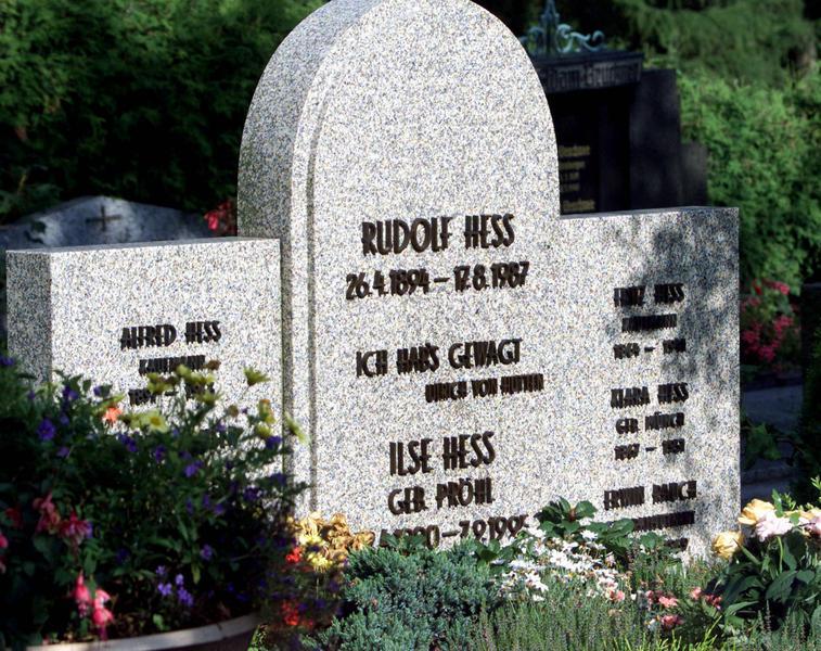 Mormantul lui Rudolf Hess (august 2000), Foto: Reuters