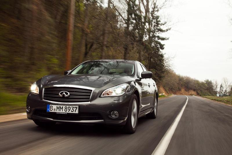 Infiniti M, Foto: 0-100.ro