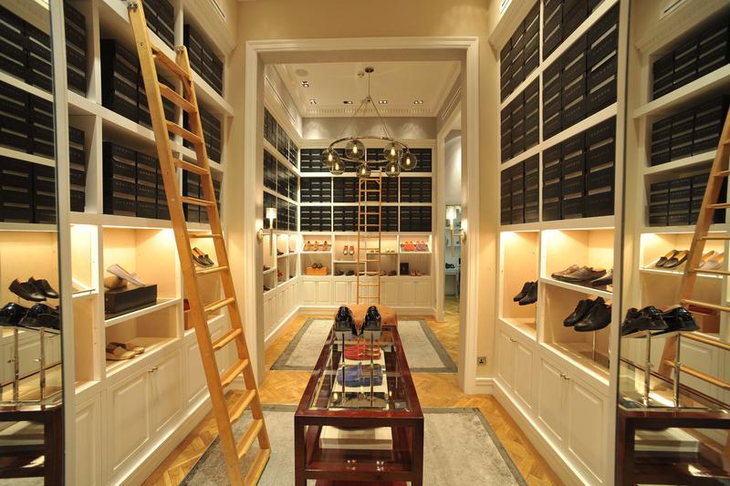 Biblioteca de pantofi, Foto: Harrys of London