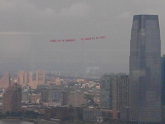 Un mesaj catre finantisti si politicieni, Foto: Captura NYObserver