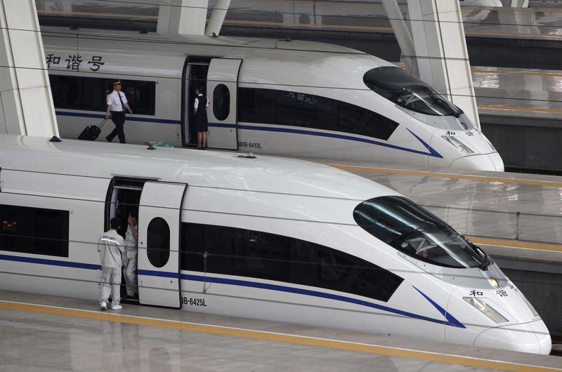 Trenuri de mare viteza la Beijing, Foto: Reuters