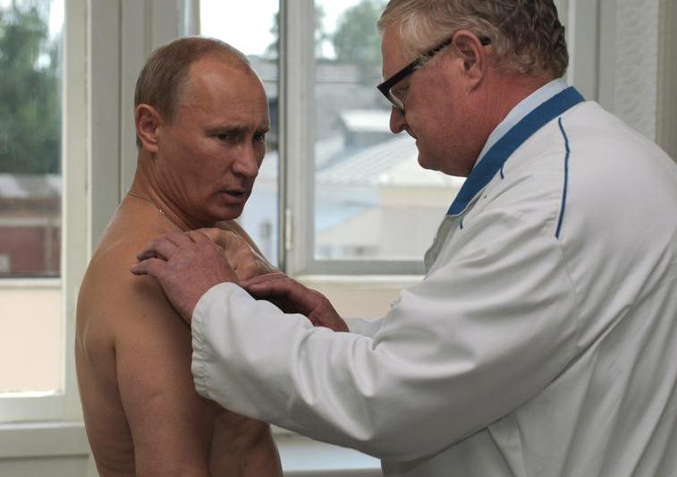 Vladimir Putin, la doctor, Foto: Reuters