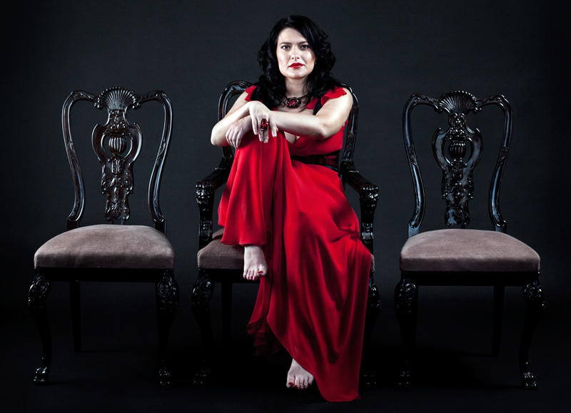 Alina Manole - Dragoste in 3, Foto: MHO