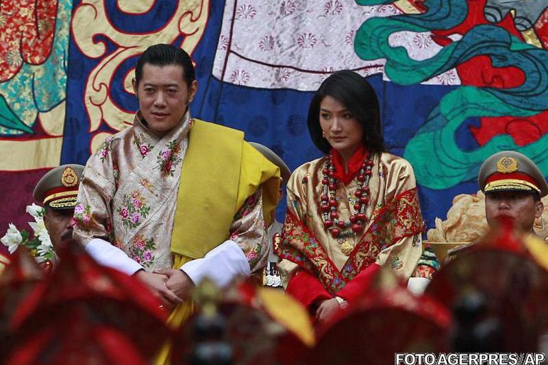 Regele Bhutanului si noua sa regina, Foto: Agerpres/AP