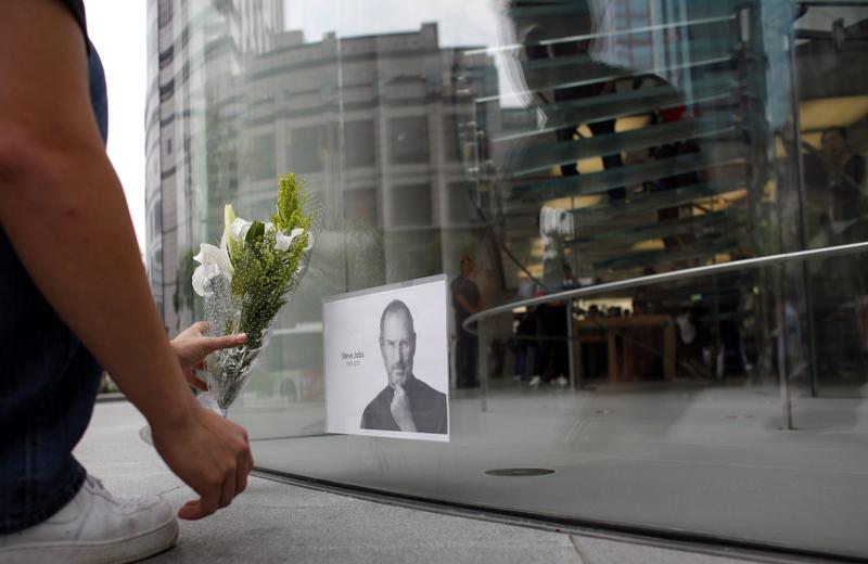 Flori pentru Steve Jobs, Foto: Reuters