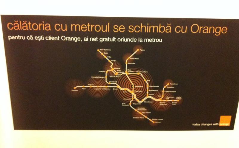 Afis Orange, Foto: Hotnews