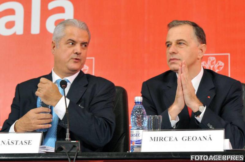 Adrian Nastse si Mircea Geoana (2010), Foto: Agerpres
