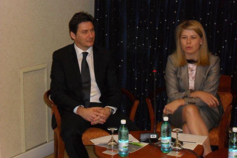 Ronald Binkofski (CEO Microsoft Romania) si Severina Pascu (CEO UPC Romania), Foto: Hotnews