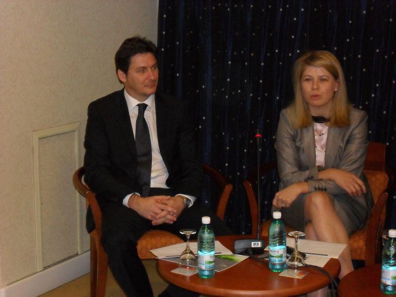 Ronald Binkofski (CEO Microsoft Romania) si Severina Pascu (CEO UPC Romania), Foto: Hotnews