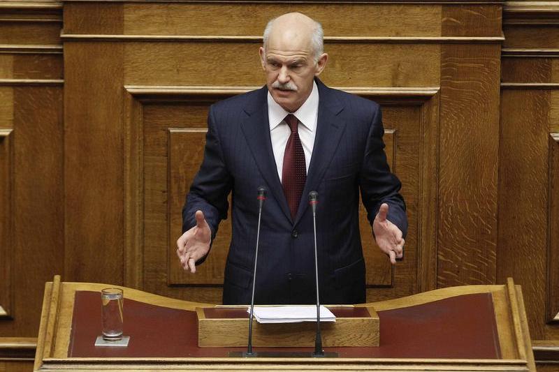 Papandreou, in fata parlamentului grec, Foto: Reuters