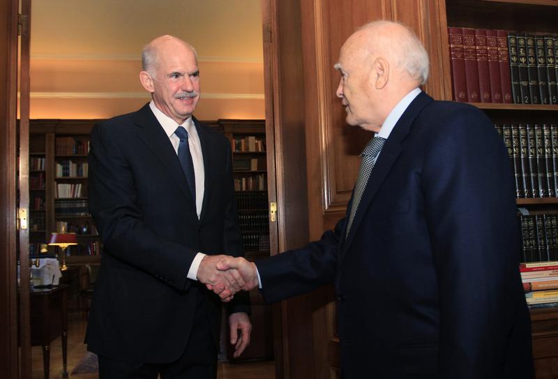 Giorgios Papandreou la intalnirea cu presedintele Karolos Papoulias, Foto: Reuters