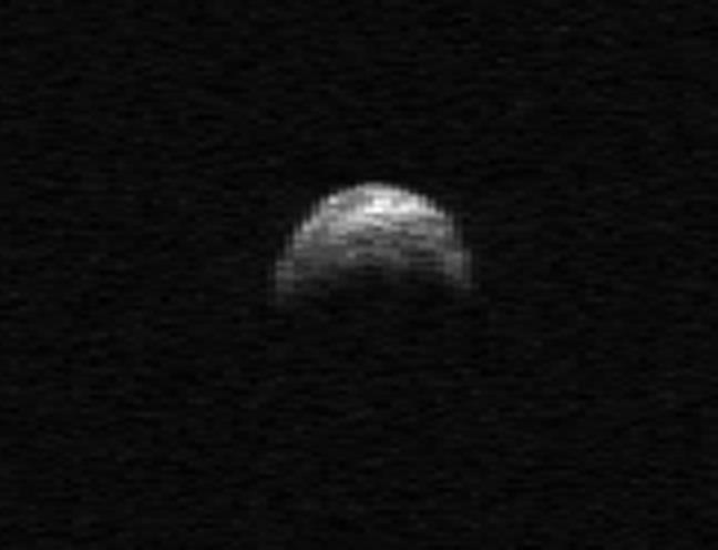 Asteroidul 2005 YU 55, Foto: NASA/Cornell/Arecibo