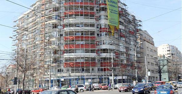 Cu santierul la fereastra, Foto: Agerpres