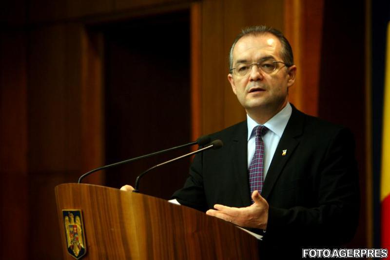 Premierul Emil Boc isi pune din nou functia in joc, Foto: Agerpres