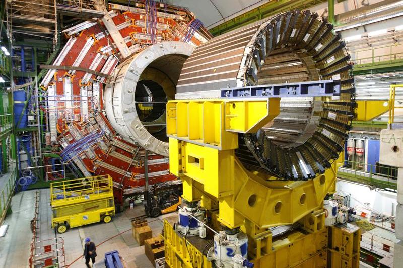 S-a mai facut un pas important in cautarea bosonului Higgs, Foto: Reuters