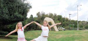 Hainele diferite accentueaza personalitatea gemenilor, Foto: DreamsTime