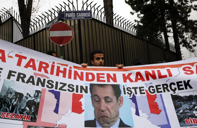Protest in fata ambasadei Frantei de la Ankara, Foto: Reuters