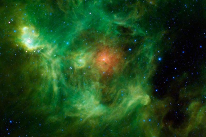 Nebuloasa in forma de ghirlanda, Foto: NASA