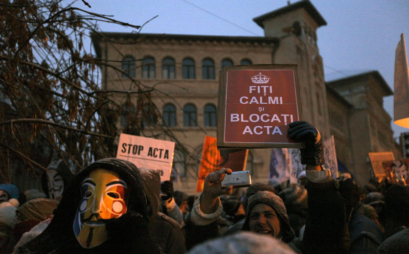 Protest impotriva ACTA / Bucuresti, Piata Universitatii, 11.02.2012, Foto: HotNews / Dan Popescu