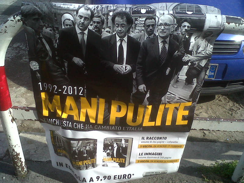 Afis de la lansarea unei carti despre Mani Pulite, Foto: Hotnews