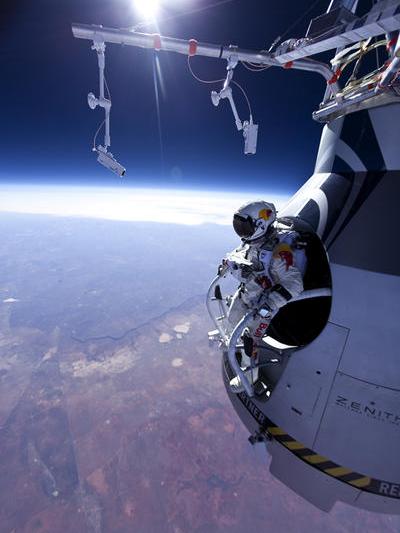 Felix Baumgartner in timpul unei sarituri de test, Foto: redbull.com