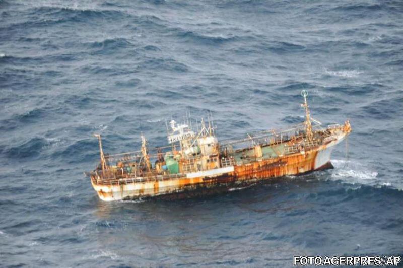 Nava fantoma , Foto: Agerpres/AP