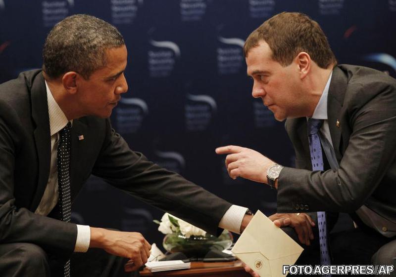 Barack Obama si Dmitri Medvedev la Summitul de la Seul, Foto: Agerpres/AP