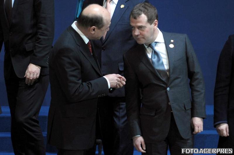 Traian Basescu si Dmitri Medvedev la Seul, Foto: Agerpres
