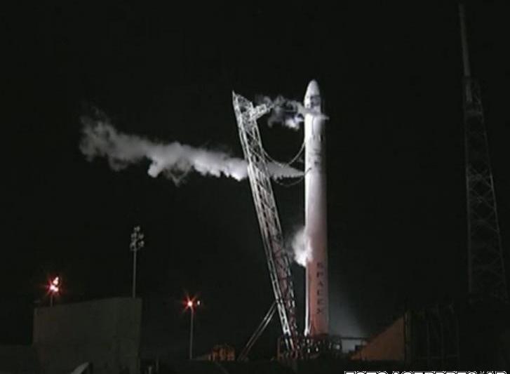 Racheta Falcon, pregatita de lansare, Foto: Agerpres/AP