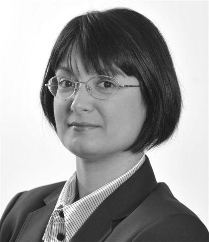 Enache Miruna - Executive Director (crop bw), Foto: Ernst and Young