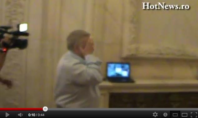 Un deputat PDL isi sparge capul, Foto: Hotnews