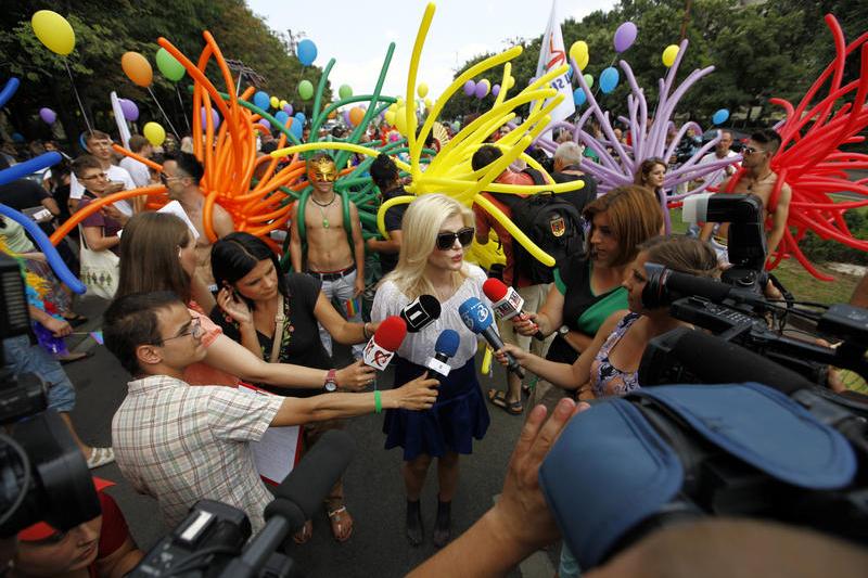 Marsul Diversitatii, organizat de Asociatia Accept in cadrul GayFest 2012, Foto: HotNews / Dan Popescu