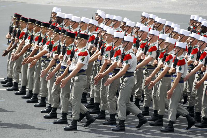 Parada pe Champs-Elysees, Foto: Reuters