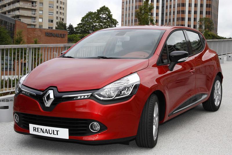 Noul Clio in fata sediului central Renault, Foto: Reuters