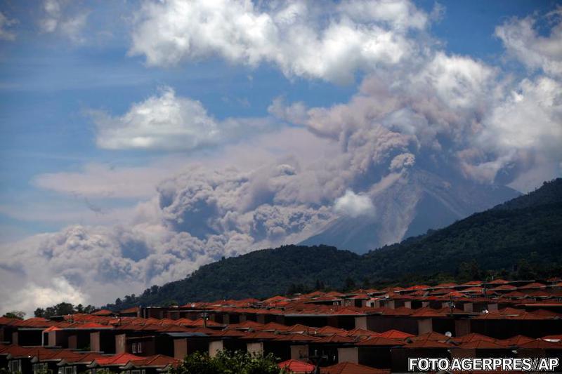 Eruptia vulcanului Fuego din Guatemala, Foto: Agerpres/AP