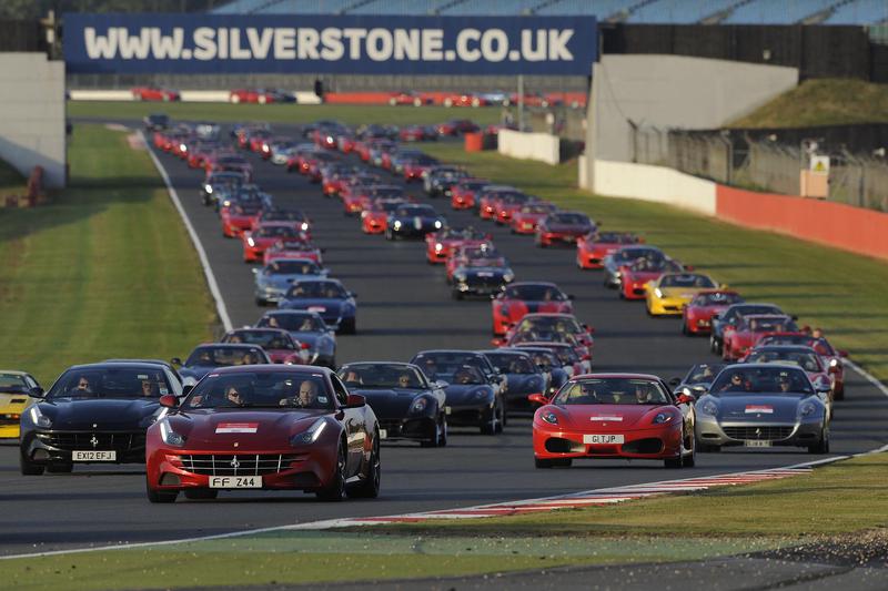 La Silverstone s-au strans 964 de masini Ferrari, Foto: Ferrari