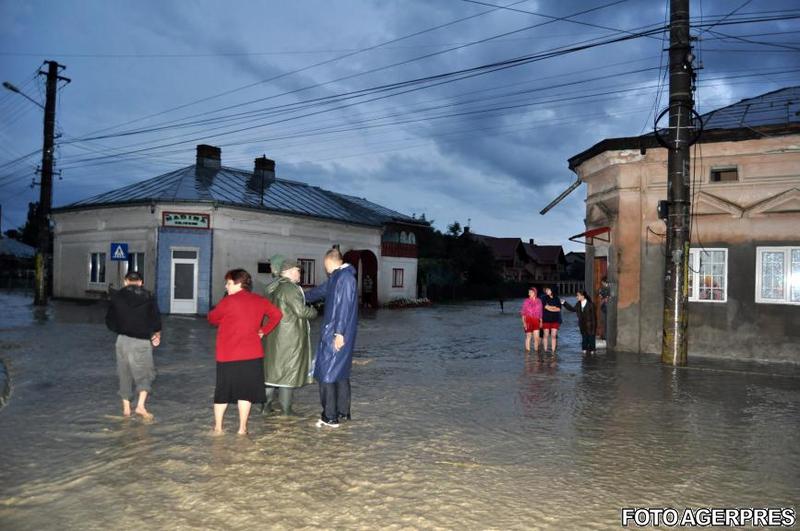 Locuinte inundate in Dorohoi, 2010, Foto: AGERPRES