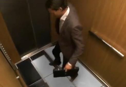 Podeaua buclucasa, Foto: Captura Youtube.com