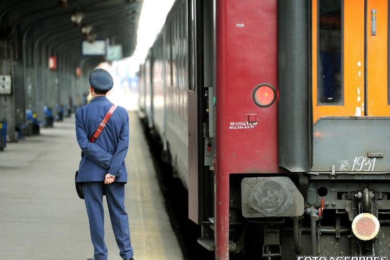 Trenurile circula mai incet din cauza caniculei, Foto: Agerpres