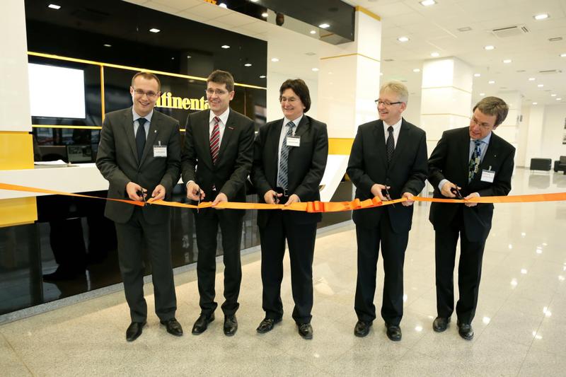 Inaugurare centru cercetare si dezvoltare Continental Timisoara (sursa - Continental), Foto: Continental