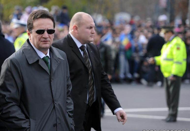 Directorul SRI, George Maior, la parada de 1 Decembrie, Foto: Agerpres