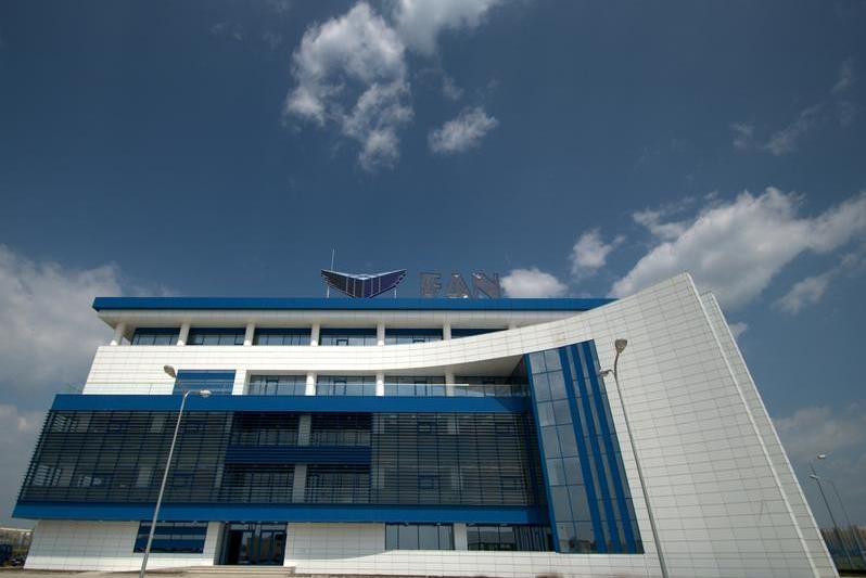 FAN Courier vrea sa cumpere cateva masini electrice, Foto: FAN Courier