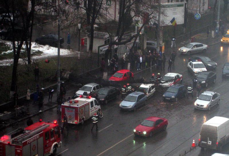 Copac cazut pe Soseaua Stefan cel Mare, Foto: cititor HotNews