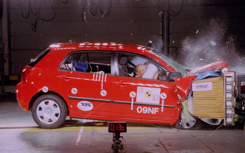 Toyota Corrola 2002 la Euro NCAP, Foto: Euro NCAP