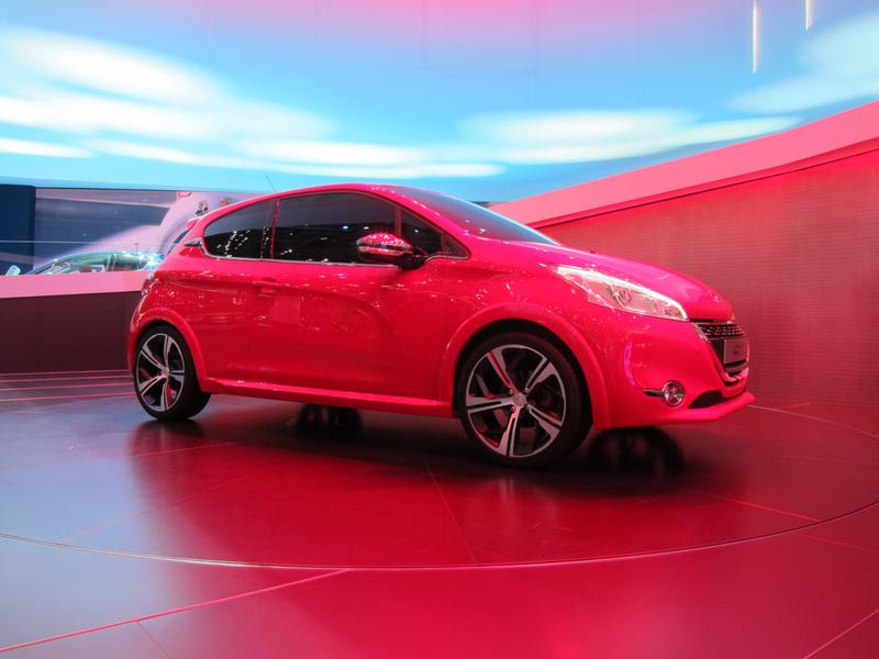 In 'era" noii taxe auto masinile noi au vremuri grele, Foto: Hotnews