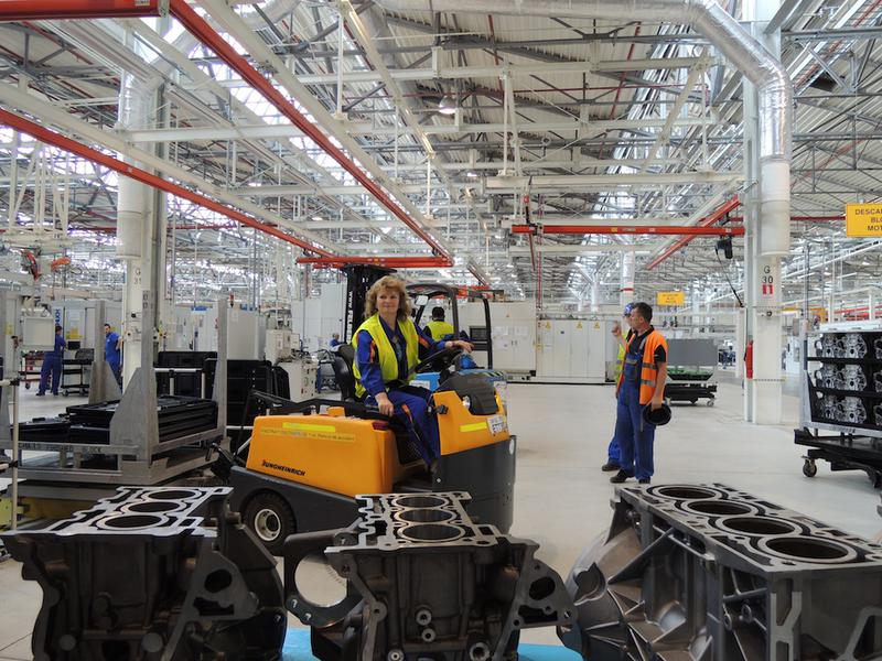 In Uzina de Motoare Ford din Craiova, Foto: 0-100.ro