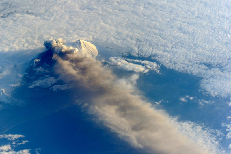 Eruptia vulcanului Pavlof, Foto: Image Science and Analysis Laboratory, NASA-Johnson Space Center